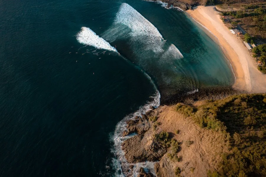 Teluk Lombok, latar sesi pleno CONVETO